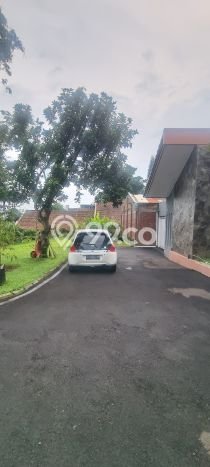 Hunian Elit LB 600m2 Siap Huni Desain Elegan di Sariwangi, Bandung Hunian Elit LB 600m2 Siap Huni Desain Elegan di Sariwangi, Bandung