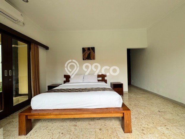 FOR SALE! Vila di , Luas 325m2m², Lokasi Strategis FOR SALE! Vila di , Luas 325m2m², Lokasi Strategis