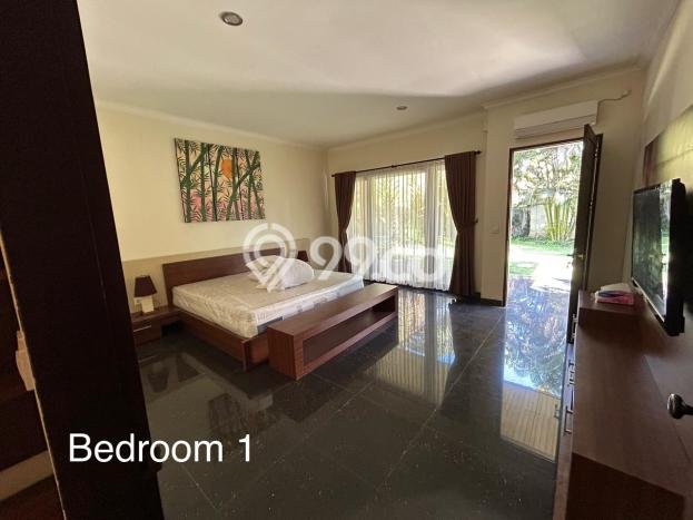 Properti Strategis! Vila Kawasan Gianyar, Dimensi 1000m2m², Area Premium dengan potensi meningkat Properti Strategis! Vila Kawasan Gianyar, Dimensi 1000m2m², Area Premium dengan potensi meningkat
