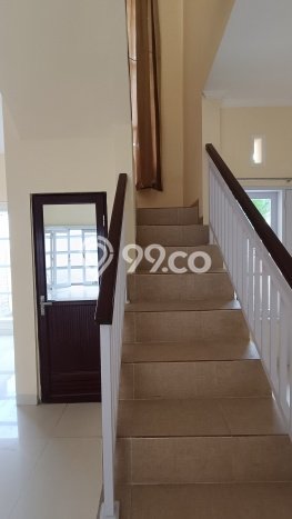 Jarang Ada! Rumah Sewa 4 Kamar Bagus Siap Huni Renon Jarang Ada! Rumah Sewa 4 Kamar Bagus Siap Huni Renon