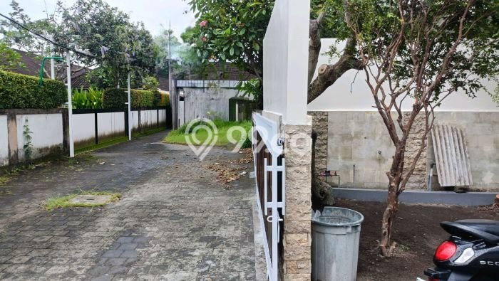 Jarang Ada! Rumah Sewa 4 Kamar Bagus Siap Huni Renon Jarang Ada! Rumah Sewa 4 Kamar Bagus Siap Huni Renon