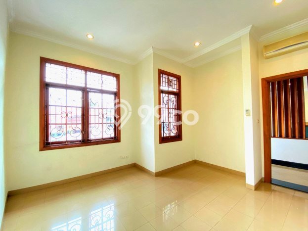 Rumah 0 KT 0 KM LT 607m², LB 334m² di Jagakarsa, Jakarta Selatan Rumah 0 KT 0 KM LT 607m², LB 334m² di Jagakarsa, Jakarta Selatan