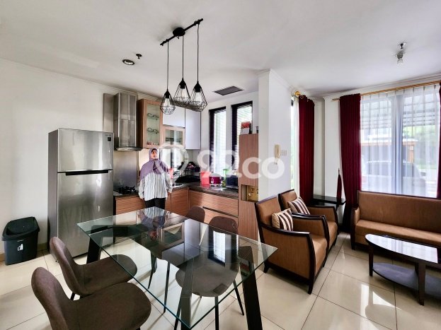 Rumah dengan Lokasi Strategis 0 KT di Thamrin, Jakarta Pusat Rumah dengan Lokasi Strategis 0 KT di Thamrin, Jakarta Pusat