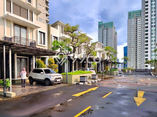 Rumah dengan Lokasi Strategis 0 KT di Thamrin, Jakarta Pusat Rumah dengan Lokasi Strategis 0 KT di Thamrin, Jakarta Pusat