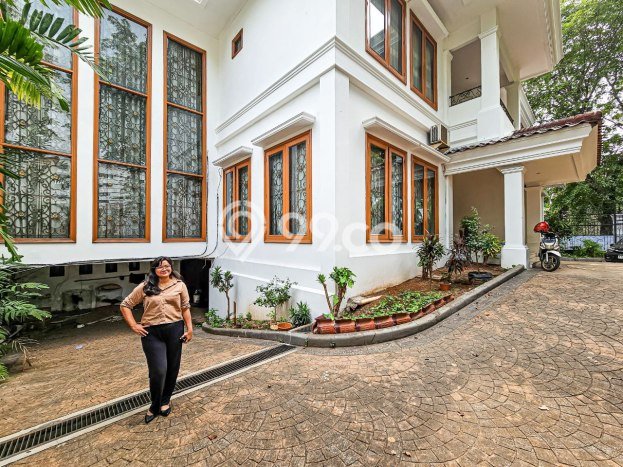 Rumah di Kuningan, Jakarta Selatan, Luas 1039m² Bangunan 1500m² - SEGERA MILIKI! Rumah di Kuningan, Jakarta Selatan, Luas 1039m² Bangunan 1500m² - SEGERA MILIKI!