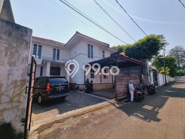 Rumah di Kemang, Jakarta Selatan, LT 330m² Bangunan 300m² Rumah di Kemang, Jakarta Selatan, LT 330m² Bangunan 300m²