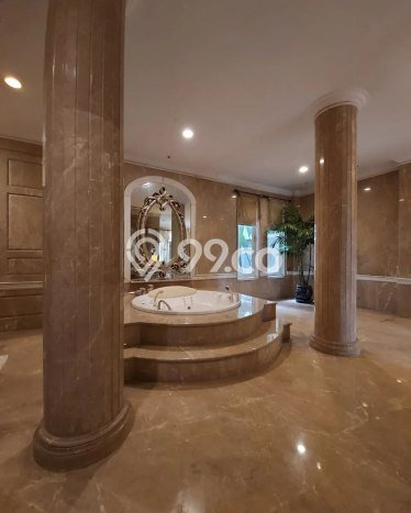 Rumah 6 KT 4 KM di Area Premium Pondok Indah, Jakarta Selatan Rumah 6 KT 4 KM di Area Premium Pondok Indah, Jakarta Selatan