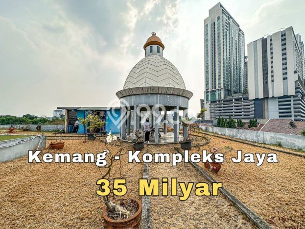 Rumah 10 Kamar Tidur Akses Strategis di Kawasan Elite Kemang, Jakarta Selatan Rumah 10 Kamar Tidur Akses Strategis di Kawasan Elite Kemang, Jakarta Selatan