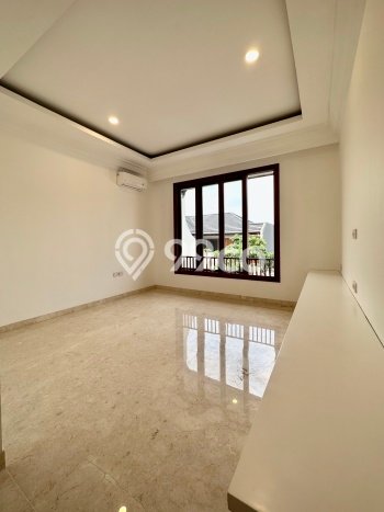Jual Rumah 6 KT di Kemang, Jakarta Selatan - LT 600m² Jual Rumah 6 KT di Kemang, Jakarta Selatan - LT 600m²
