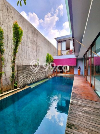 LIMITED UNIT! Rumah area Kemang, 5 KT, LT 600m² Bangunan 646m² LIMITED UNIT! Rumah area Kemang, 5 KT, LT 600m² Bangunan 646m²