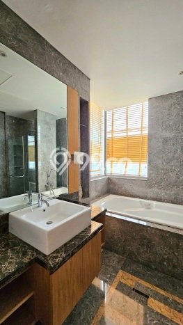 Apartemen di Sudirman, 3 KT, Luas 185m², Kawasan Sudirman, Jakarta Selatan, Jakarta Selatan Apartemen di Sudirman, 3 KT, Luas 185m², Kawasan Sudirman, Jakarta Selatan, Jakarta Selatan