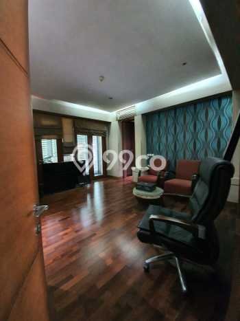 HOT DEAL! Apartemen di Kebayoran Baru, 2 KT, Luas 149m², Area Premium, Pemandangan Kota HOT DEAL! Apartemen di Kebayoran Baru, 2 KT, Luas 149m², Area Premium, Pemandangan Kota