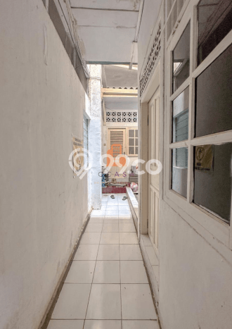 Rumah Elit Modern Siap Huni di Pakubuwono Jakarta Selatan Rumah Elit Modern Siap Huni di Pakubuwono Jakarta Selatan