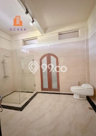 Rumah Elit LB 1800m2 Siap Pakai Desain Elegan di Legian, Badung Rumah Elit LB 1800m2 Siap Pakai Desain Elegan di Legian, Badung