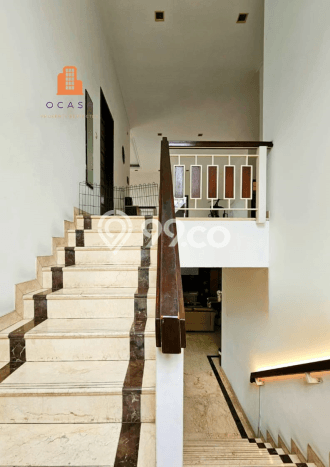 Dijual Rumah Luas Elegan Dengan View Cantik di Bintaro, Jakarta Selatan Dijual Rumah Luas Elegan Dengan View Cantik di Bintaro, Jakarta Selatan