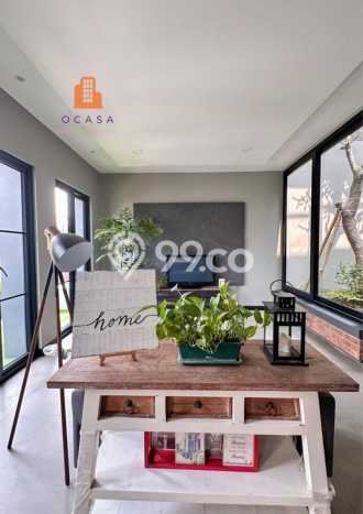 Ready to Use! Luxury House LT 140m2 Desain Modern di Pondok Indah Ready to Use! Luxury House LT 140m2 Desain Modern di Pondok Indah