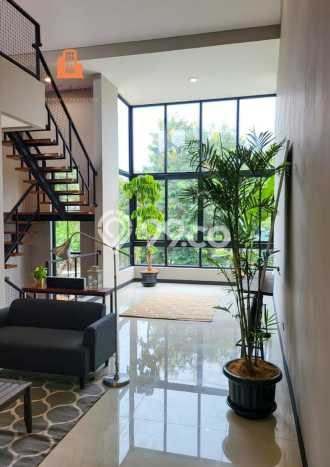 Ready to Use! Luxury House LT 200m2 Desain Elegan di BSD City Ready to Use! Luxury House LT 200m2 Desain Elegan di BSD City