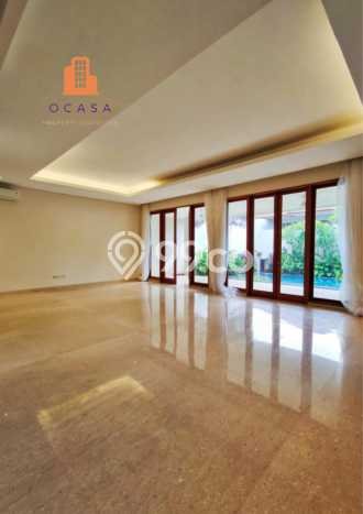 Rumah Luxury Modern Tanpa Renovasi di Kemang Jakarta Selatan Rumah Luxury Modern Tanpa Renovasi di Kemang Jakarta Selatan