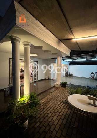 Rumah Elit LB 650m2 Siap Huni Desain Elegan di Mega Kuningan, Jakarta Selatan Rumah Elit LB 650m2 Siap Huni Desain Elegan di Mega Kuningan, Jakarta Selatan