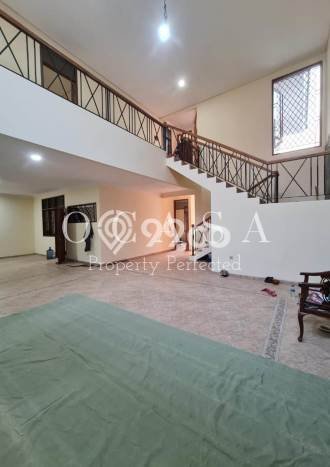 Ready to Use! Premium House LT 242m2 Desain Elegan di Pakubuwono Ready to Use! Premium House LT 242m2 Desain Elegan di Pakubuwono