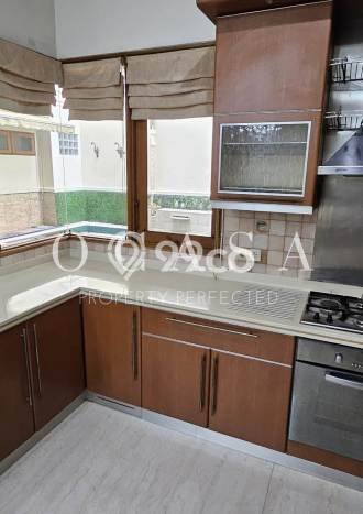 Disewakan Rumah Strategis LT 350m2 / LB 500m2 di Kuningan, Jakarta Selatan Disewakan Rumah Strategis LT 350m2 / LB 500m2 di Kuningan, Jakarta Selatan