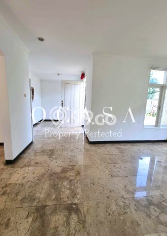 For Sale! Premium House LT 1116m2 Desain Elegan di Ampera For Sale! Premium House LT 1116m2 Desain Elegan di Ampera