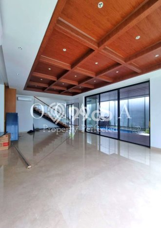 Ready to Use! Luxury House LT 435m2 Desain Modern di Kemang Ready to Use! Luxury House LT 435m2 Desain Modern di Kemang