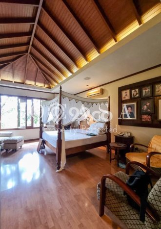 Rumah Mewah LB 650m2 Siap Huni Desain Elegan di Rempoa, Tangerang Rumah Mewah LB 650m2 Siap Huni Desain Elegan di Rempoa, Tangerang