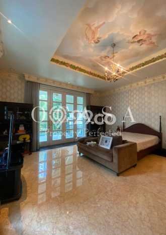Ready to Use! Premium House LT 2382m2 Desain Elegan di Pondok Indah Ready to Use! Premium House LT 2382m2 Desain Elegan di Pondok Indah