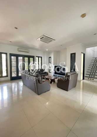 Jual Rumah Luas Megah Dengan View Cantik di Kemang, Jakarta Selatan Jual Rumah Luas Megah Dengan View Cantik di Kemang, Jakarta Selatan