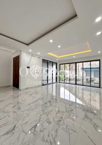 Dijual Rumah Elit Exclusive di Cilandak, Jakarta Selatan Dijual Rumah Elit Exclusive di Cilandak, Jakarta Selatan