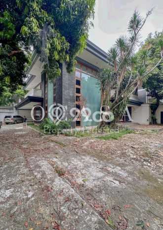 Rumah Modern Disewakan di Kebayoran Baru Jakarta Selatan Lokasi Sangat Strategis Rumah Modern Disewakan di Kebayoran Baru Jakarta Selatan Lokasi Sangat Strategis