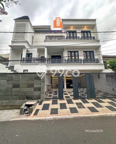 Rumah Eksklusif Dijual LT 250m2 di Kebayoran Baru, Jakarta Selatan Rumah Eksklusif Dijual LT 250m2 di Kebayoran Baru, Jakarta Selatan