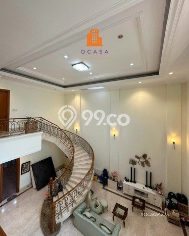 Dijual Rumah Mewah Elegan Dengan View Eksklusif di Pondok Indah, Jakarta Selatan Dijual Rumah Mewah Elegan Dengan View Eksklusif di Pondok Indah, Jakarta Selatan