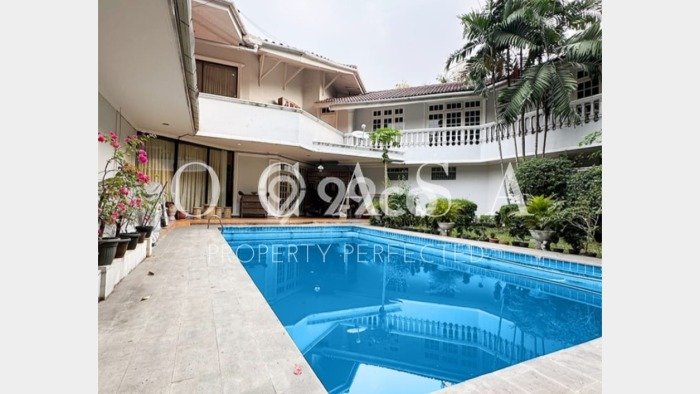 Dijual Rumah Mewah Exclusive di Kebayoran Baru, Jakarta Selatan Dijual Rumah Mewah Exclusive di Kebayoran Baru, Jakarta Selatan