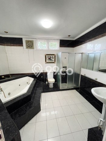 Dijual Rumah Mewah Exclusive di Cinere, Depok Dijual Rumah Mewah Exclusive di Cinere, Depok