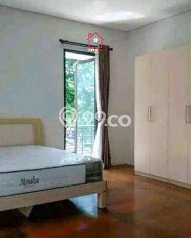 Dijual Rumah Luas Elegan Dengan View Eksklusif di Veteran, Jakarta Selatan Dijual Rumah Luas Elegan Dengan View Eksklusif di Veteran, Jakarta Selatan