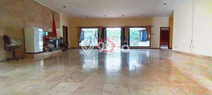Rumah Luxury Modern Tanpa Renovasi di Jati Padang Jakarta Selatan Rumah Luxury Modern Tanpa Renovasi di Jati Padang Jakarta Selatan