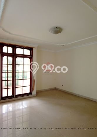 Rumah Luxury Modern Tanpa Renovasi di Pondok Indah Jakarta Selatan Rumah Luxury Modern Tanpa Renovasi di Pondok Indah Jakarta Selatan