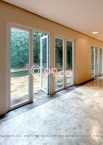 Rumah Mewah LB 450m2 Siap Pakai Desain Elegan di Pondok Indah, Jakarta Selatan Rumah Mewah LB 450m2 Siap Pakai Desain Elegan di Pondok Indah, Jakarta Selatan