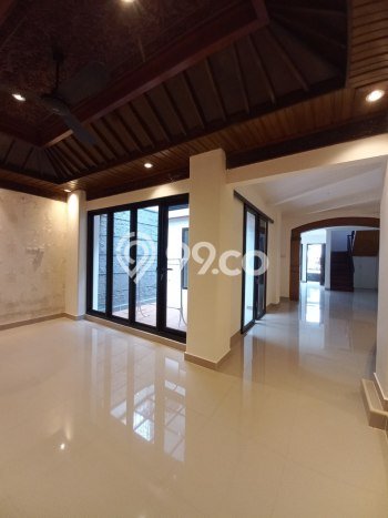 Dijual Rumah Premium dengan Fasilitas Sekitar Lengkap di Cinere, Depok Dijual Rumah Premium dengan Fasilitas Sekitar Lengkap di Cinere, Depok