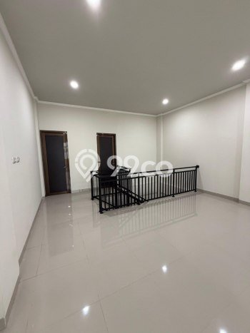 Unit Ruko Dijual di Jatinegara Jakarta Timur 900m2 Unit Ruko Dijual di Jatinegara Jakarta Timur 900m2