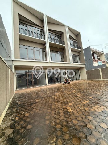 Unit Ruko Dijual di Jatinegara Jakarta Timur 900m2 Unit Ruko Dijual di Jatinegara Jakarta Timur 900m2