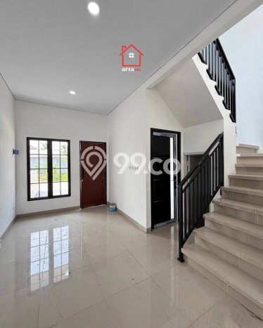 Jual Rumah Eksklusif 2 KT di Cipedak, Jakarta Selatan Jual Rumah Eksklusif 2 KT di Cipedak, Jakarta Selatan