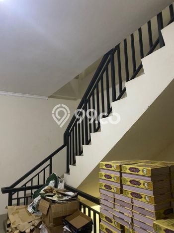 Ruko Bagus Dijual LB 225m2 Lokasi Strategis Jakarta Selatan Area Cocok untuk Berbisnis Ruko Bagus Dijual LB 225m2 Lokasi Strategis Jakarta Selatan Area Cocok untuk Berbisnis