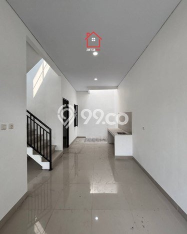 Jual Rumah Eksklusif 2 KT di Cipedak, Jakarta Selatan Jual Rumah Eksklusif 2 KT di Cipedak, Jakarta Selatan