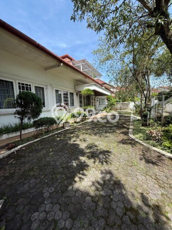 Rumah Luxury Modern Tanpa Renovasi di Lebak Bulus Jakarta Selatan Rumah Luxury Modern Tanpa Renovasi di Lebak Bulus Jakarta Selatan