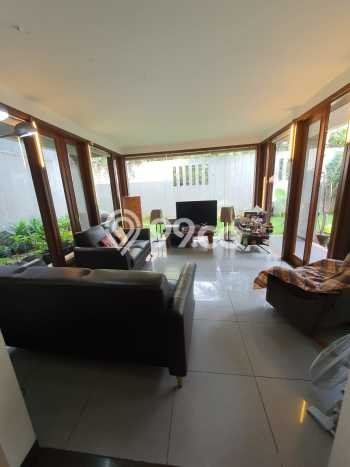 Hunian Elit LB 260m2 Siap Huni Desain Elegan di Veteran, Jakarta Selatan Hunian Elit LB 260m2 Siap Huni Desain Elegan di Veteran, Jakarta Selatan