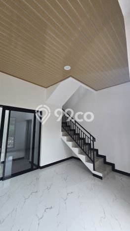 Hunian Nyaman Asri 3 KT Siap Huni di Cibubur Jakarta Timur Hunian Nyaman Asri 3 KT Siap Huni di Cibubur Jakarta Timur