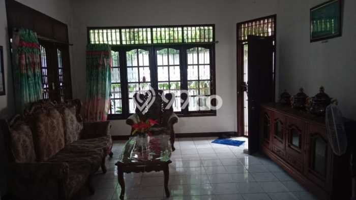 Jual Rumah Eksklusif 4 KT di Bambu Apus, Jakarta Timur Jual Rumah Eksklusif 4 KT di Bambu Apus, Jakarta Timur